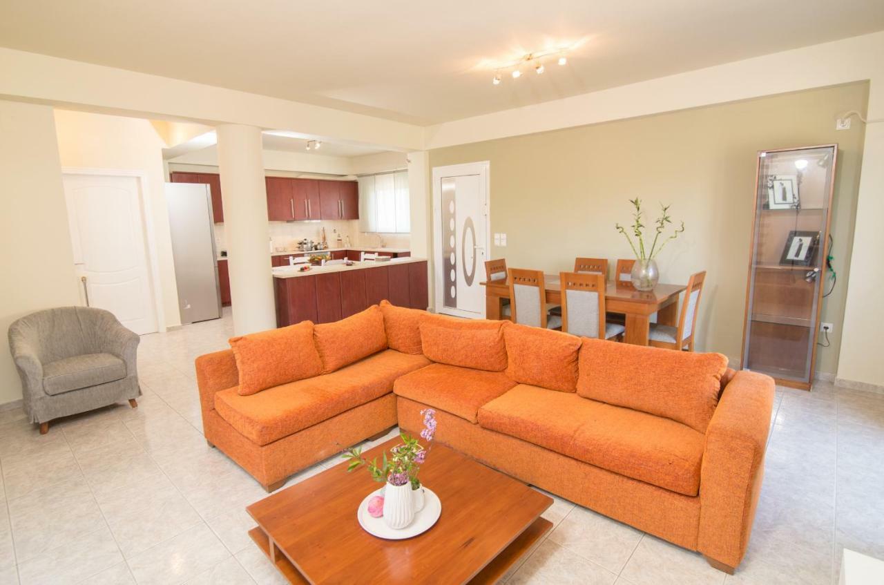 Elea Appartement Kalamáta Buitenkant foto